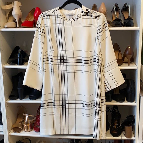 Dress - Picture 1 of 2